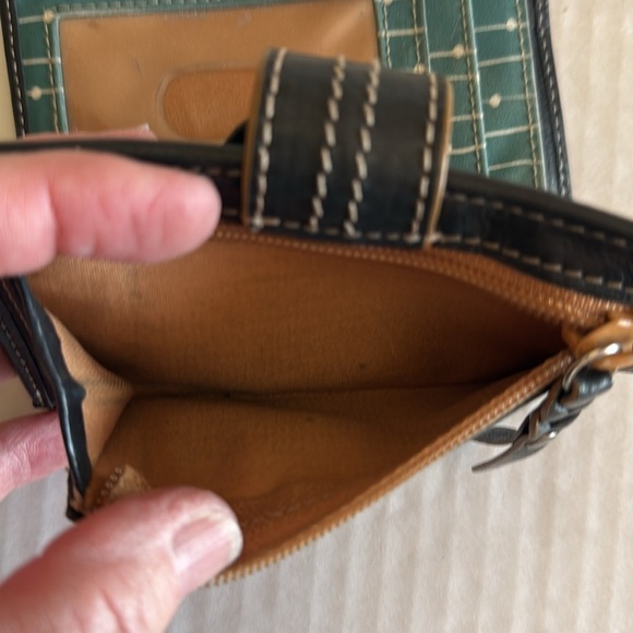 Fossil Small Black With Tan Stitching Bifold Wallet - Picture 7 of 8